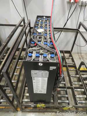Distribución Eléctrica Hawker GmbH 48V3PZM465