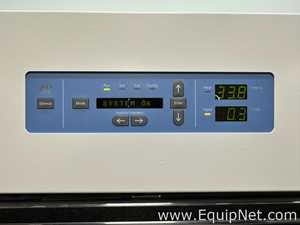 Thermo Fisher Scientific 3950 Reach In CO2 Incubator