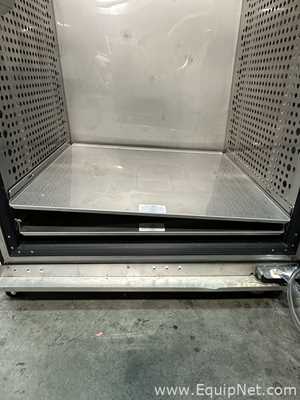 Thermo Fisher Scientific 3950 Reach In CO2 Incubator