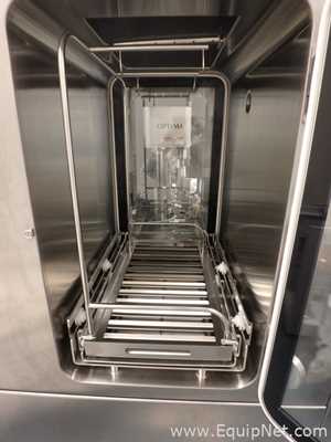 Optima - Metall and Plastic Pharmaceutical Isolator - Glovebox
