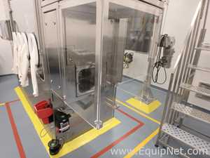 Optima - Metall and Plastic Pharmaceutical Isolator - Glovebox