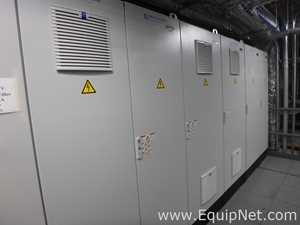 Optima - Metall and Plastic Pharmaceutical Isolator - Glovebox