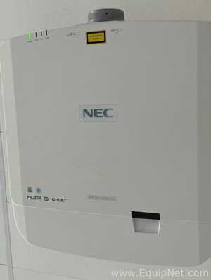 Equipamento de Vídeo NEC NP-PA703UL+
