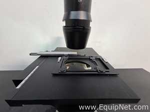 Microscópio Carl Zeiss Axiovert 40 CFL