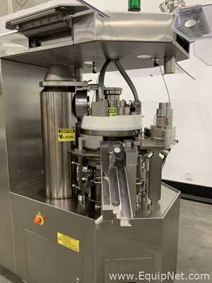 Korsch XL 400 Bi-layer Tablet Press