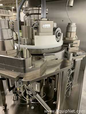 Korsch XL 400 Bi-layer Tablet Press
