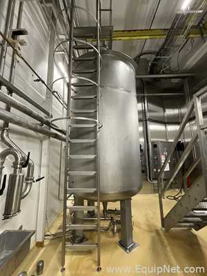 Tanque aço inox  .  7000 Litros