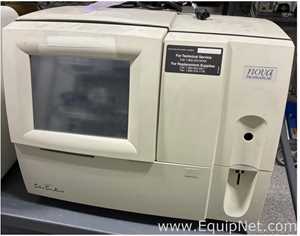 Nova Biomedical Stat Profile Critical Care Express Blood Analyzer | SCRAP