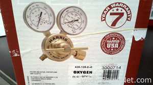 Lot of Harris Pressure Regulators