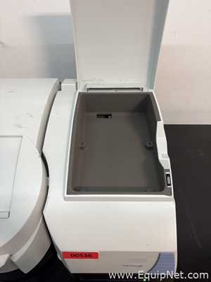 Espectrofotómetro Thermo Fisher Scientific Evolution 350