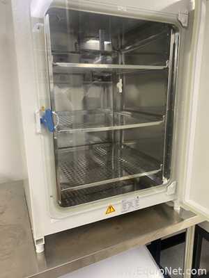 Incubadora VWR 10810-888