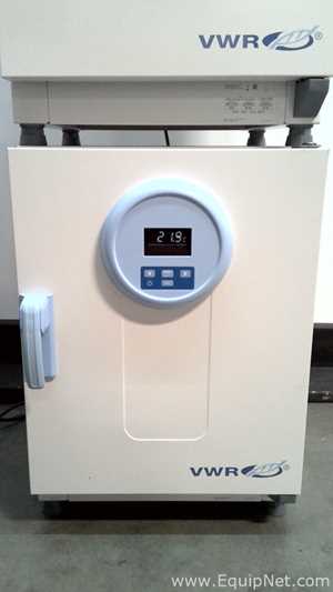 VWR Gr Con 2.6CF Double Stacked Incubators