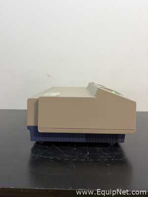 Molecular Devices SpectraMax M5 Microplate Reader