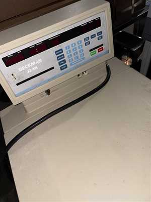 Beckman J2-MI Floor Centrifuge