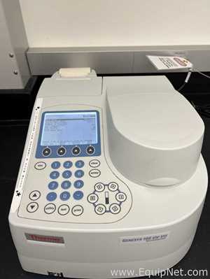 Espectrofotómetro Thermo Fisher Scientific Genesys 10-S