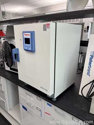 Horno de Laboratorio Thermo Scientific Heratherm OMS60