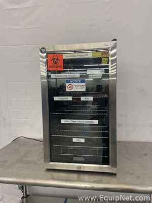 Refrigeradores Edgestar BWC120SSLT