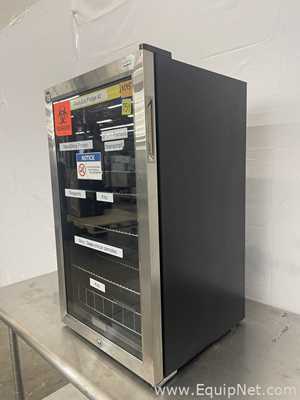 Refrigeradores Edgestar BWC120SSLT