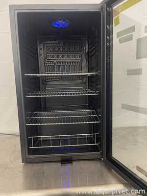 Refrigeradores Edgestar BWC120SSLT