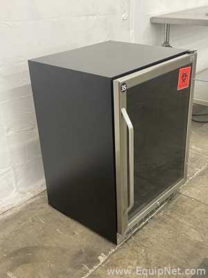 Unidade de Refrigeração Edgestar CBR1502SG