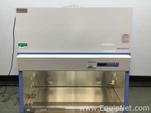 Cabine de Segurança Biológica Thermo Scientific 1353