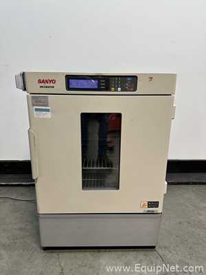 Sanyo MIR-154 Cooled Incubator