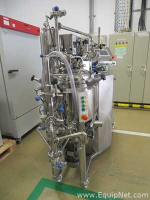 Urlinski 57 Lt Vacuum Homogenizing Mixer with Urlinski 28 Lt Jacketed Emuldifier Mixer