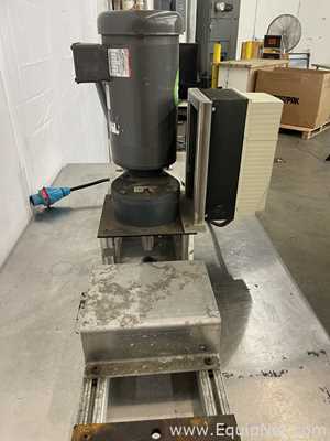 Equipo para elaboración y destilación de cerveza Lenze Inc ESV222N04TMC