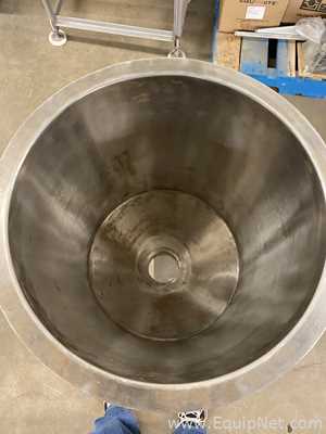 Stainles Steel 16 in Dia Hopper With Slide Valve