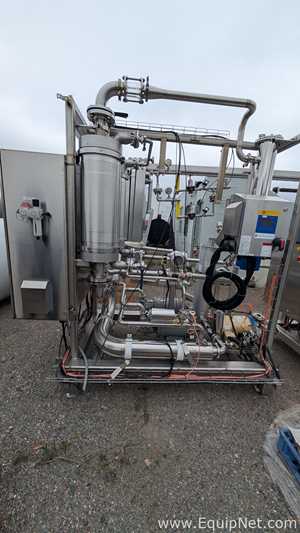 Sistema de Purificação e Destilação de Água Sani Fab UV Treatment Skid
