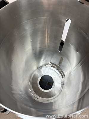 Thermo Scientific HyPerforma 200L Single Use Mixer