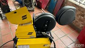 ESAB Welding Co Warrior 350i MV CC CV Solder Equipment
