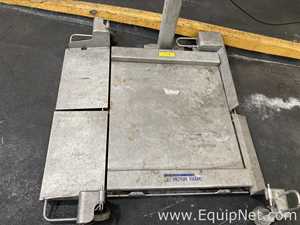 Mettler Toledo Deckmate Floor Scale With Avery Weigh-Tronix Controller