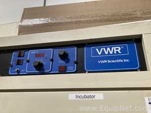 Incubadora VWR Scientific 1910