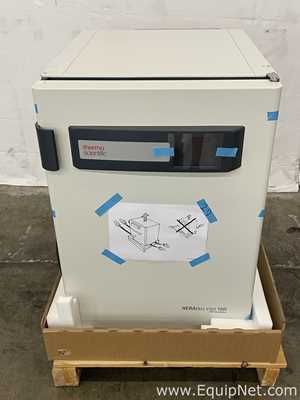 Incubadora Thermo Scientific HERAcell Vios 160i LK