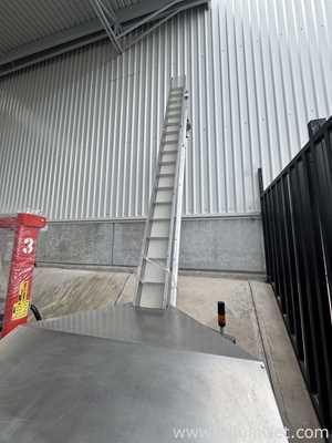 MBF Capmatic 240/3P Cider Plug Capper With Feeding Conveyor