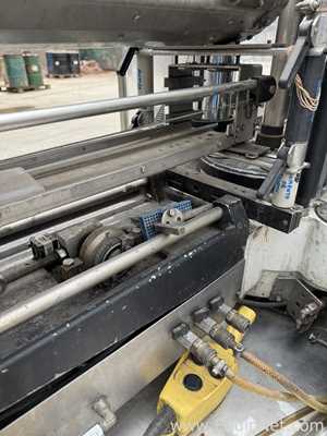 Krones Universella 723-E40 Labeler