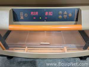 Incubadora ATR Biotech Multitron HT Infors Double Stack