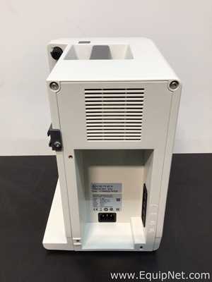 Buchi Labortechnik AG R-210 Evaporator With V-300 Vacuum Pump