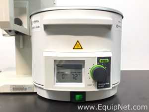 Buchi Labortechnik AG R-210 Evaporator With Vacuum Pump V-700