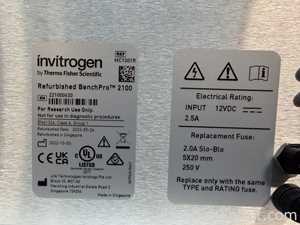 Analisador Invitrogen BenchPro 2100