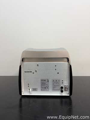 Analisador Invitrogen BenchPro 2100