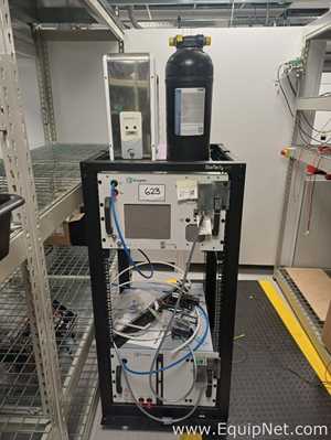 Enapter ELE2.1 Electrolyser With Water Supply System and Bonoqua 500 Filtration and Storage Vessel