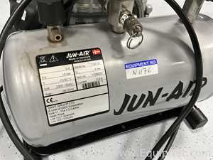 Gast Manufacturing Inc. JUN-AIR 3-4 16 Bar 4 Litre Portable Air Compressor