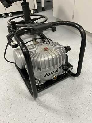 Gast Manufacturing Inc. JUN-AIR 3-4 16 Bar 4 Litre Portable Air Compressor
