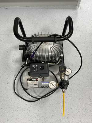 Gast Manufacturing Inc. JUN-AIR 3-4 16 Bar 4 Litre Portable Air Compressor