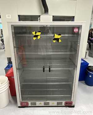 LTE Scientific 322/0109/00 1000 Litre 60C Laboratory Drying Cabinet with Circulation Fan