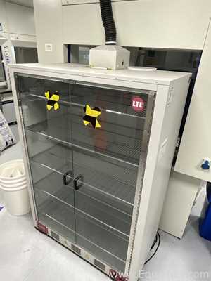 LTE Scientific 322/0109/00 1000 Litre 60C Laboratory Drying Cabinet with Circulation Fan