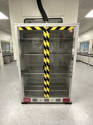 LTE Scientific 322/0109/00 1000 Litre 60C Laboratory Drying Cabinet with Circulation Fan