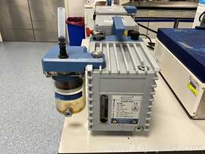 Vacuubrand RE 6W Vacuum Pump